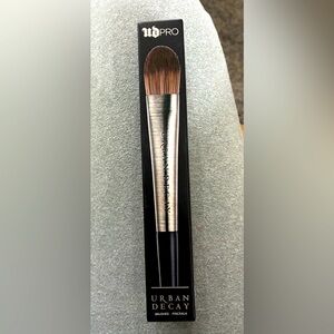 NEW Urban Decay Brush Flat Optical Blurring brush F-108 Airbrush effects